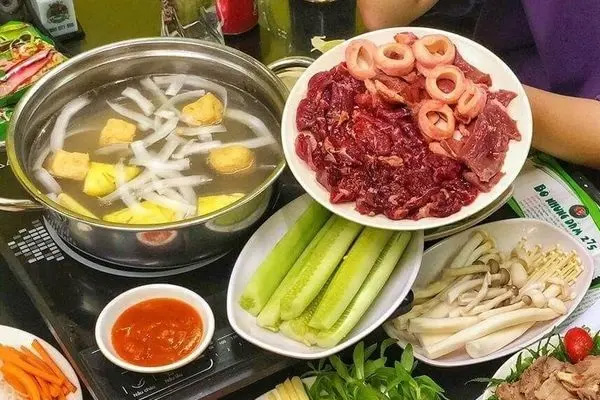 Lẩu bò nhúng giấm giao tận nơi