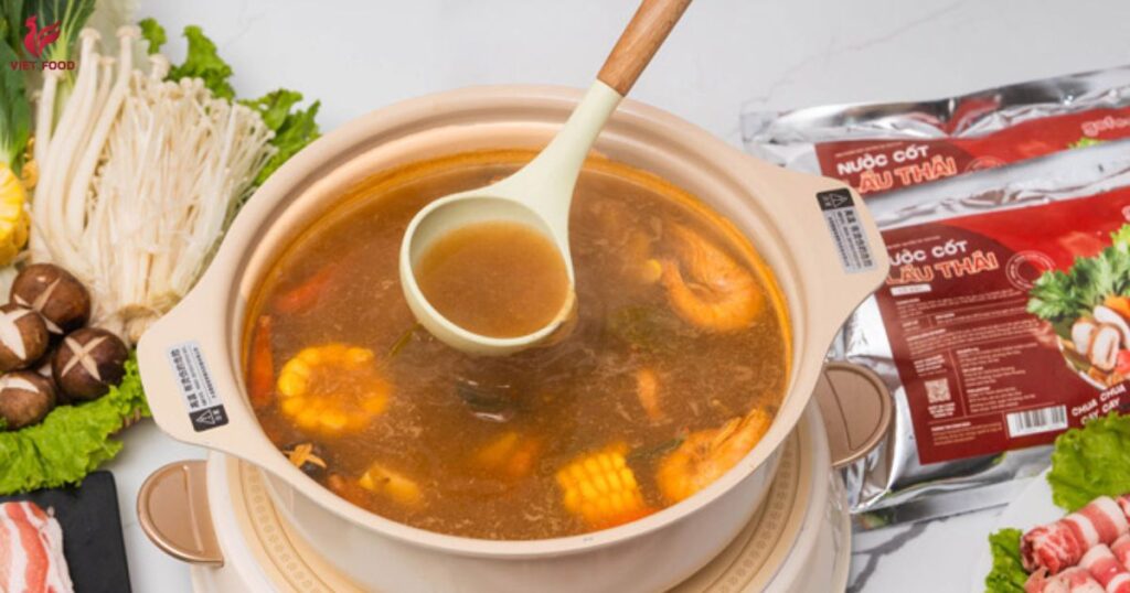 Cốt Lẩu Bò Cô Đặc Đun 10P Thơm Ngon Tiện Lợi | Việt Food Sử dụng cốt lẩu bò cô đặc đun 10p nhanh chóng tiện lợi tại nhà